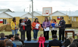 Presidente Piñera entregó viviendas sociales en Fresia