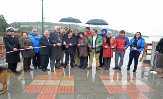 Intendente, Seremi de Obras Públicas y autoridades de Chiloé inauguraron Borde Costero en Curaco de Vélez