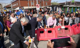 Con respaldo del Gobierno Regional, calle Antonio Varas reabre su tránsito tras cinco años de obras en Puerto Montt
