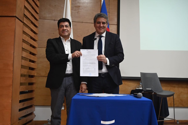 Universidad de Los Lagos y Gobierno Regional dan el vamos al nuevo Campus de Salud, Ingeniería y Artes en Puerto Montt