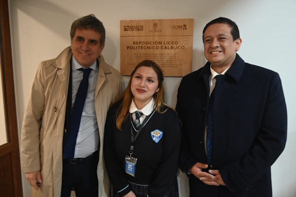 Con inversión de 13 mil millones del GORE, comunidad de Calbuco celebra apertura del nuevo Liceo Politécnico