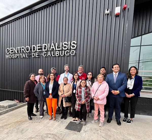 En Calbuco Gobernador Regional Alejandro Santana concreta nueva inversión en salud