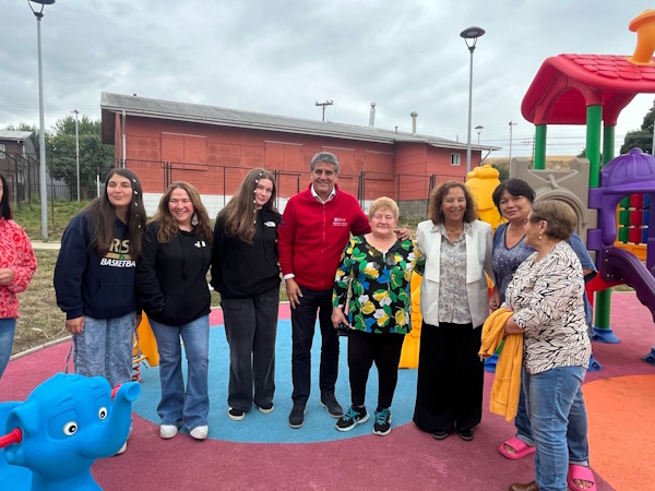 Inauguran Plaza Los Pinos de Francke en la ciudad de Osorno