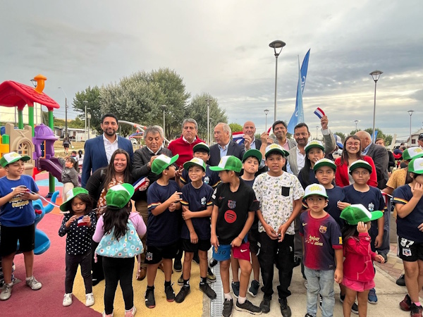 Inauguran Plaza Los Pinos de Francke en la ciudad de Osorno