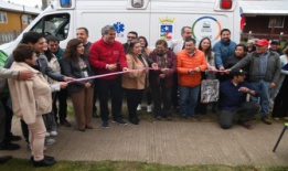 Gobernador Regional entrega ambulancia para el Consultorio General Rural de Tegualda en Fresia