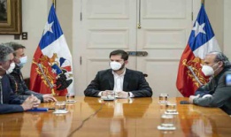 Gobernador Vallespin se reunió con el Presidente Boric para dialogar respecto a la creación de una nueva constitución
