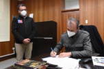 Gobierno Regional y Vialidad firman convenio para mejoramiento del trayecto La Vara- Senda Sur en Puerto Montt